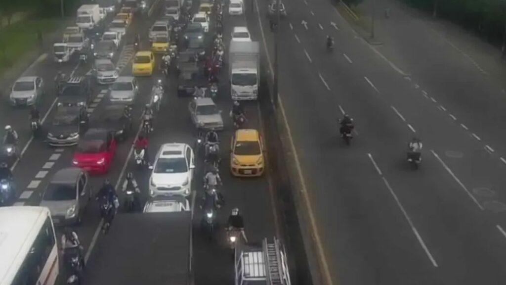 Choques en Pilarica y La Floresta complican la movilidad en Medellín esta mañana