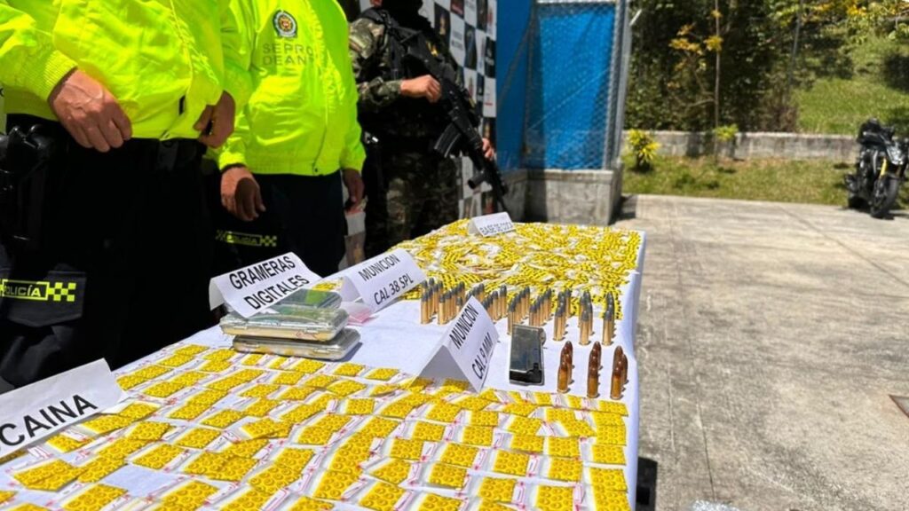 Gaula Militar incauta depósito ilegal de estupefacientes en San Rafael: afectación de 0 millones a Los Chatas Gaula Militar incauta depósito ilegal de estupefacientes en San Rafael: afectación de 0 millones a Los Chatas