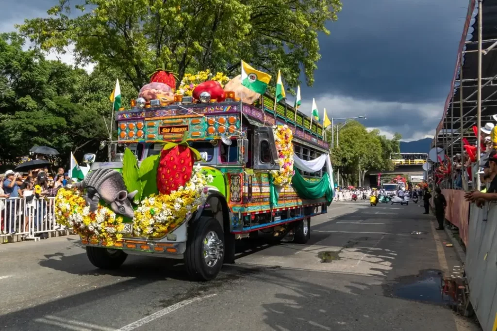 Hay 14 mil pases dobles para asistir a los desfiles de Feria de Flores: acá le contamos cómo inscribirse Hay 14 mil pases dobles para asistir a los desfiles de Feria de Flores: acá le contamos cómo inscribirse