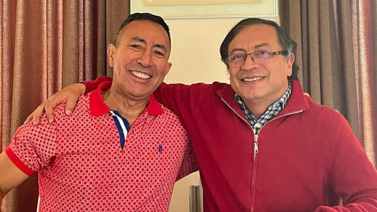 Es que sabe mucho la razón por la que Petro no ha echado a Ricardo Roa de Ecopetrol pese a los escándalos
