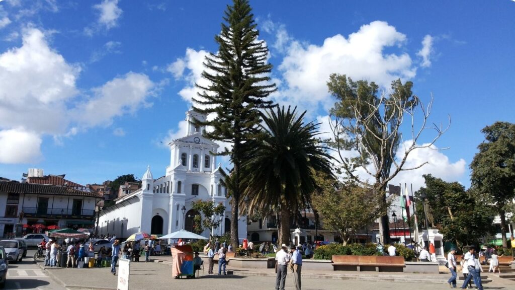 Marinilla tendrá universidad; se firmó un convenio para ampliar educación superior en el Oriente antioqueño Marinilla tendrá universidad; se firmó un convenio para ampliar educación superior en el Oriente antioqueño