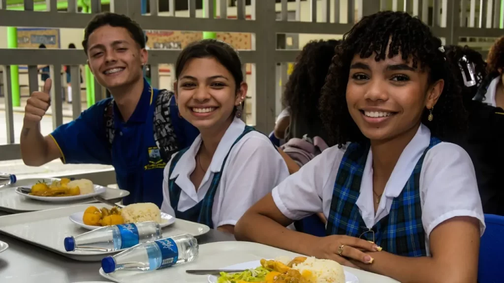 Medellín renovó 272 restaurantes escolares Medellín renovó 272 restaurantes escolares
