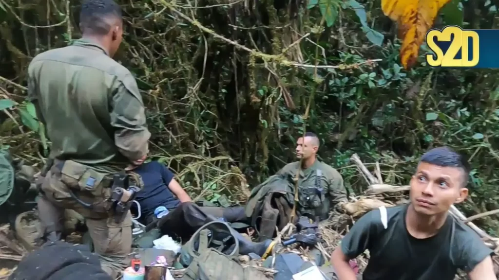 ¡Sanos y salvos! El heroico rescate conjunto de cuatro policías extraviados en el Cauca ¡Sanos y salvos! El heroico rescate conjunto de cuatro policías extraviados en el Cauca