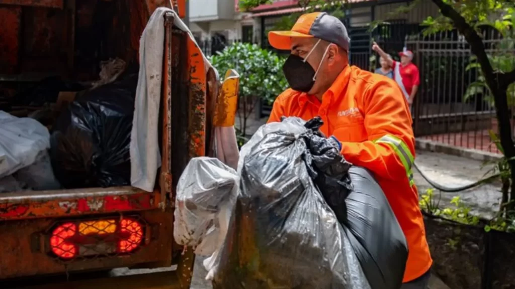 ¡Un mal manejo de la basura cobra factura! Más de 60 operarios de Emvarias han resultado lesionados ¡Un mal manejo de la basura cobra factura! Más de 60 operarios de Emvarias han resultado lesionados