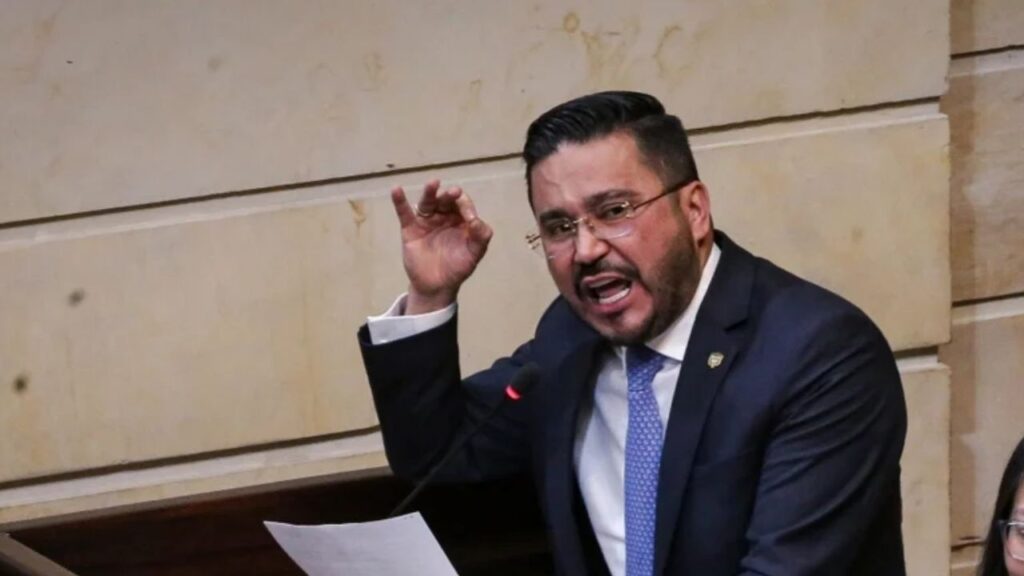 Congreso eligió a Jorge Laverde como Contralor General: 269 votos lo llevaron a la jefatura del ente de control fiscal Congreso eligió a Jorge Laverde como Contralor General: 269 votos lo llevaron a la jefatura del ente de control fiscal