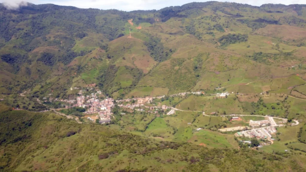 El Ejército refuerza la seguridad en Briceño por combates en zona rural