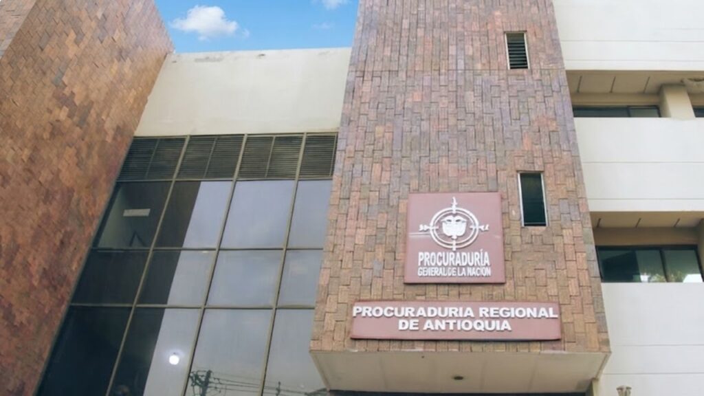 Procuraduría investiga a curador de Medellín por posible error al cobrar dineros de constructoras Procuraduría investiga a curador de Medellín por posible error al cobrar dineros de constructoras