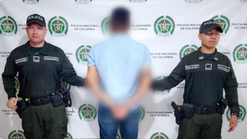 Profesor en Dabeiba es capturado por presunto acoso digital a menor de edad Profesor en Dabeiba es capturado por presunto acoso digital a menor de edad