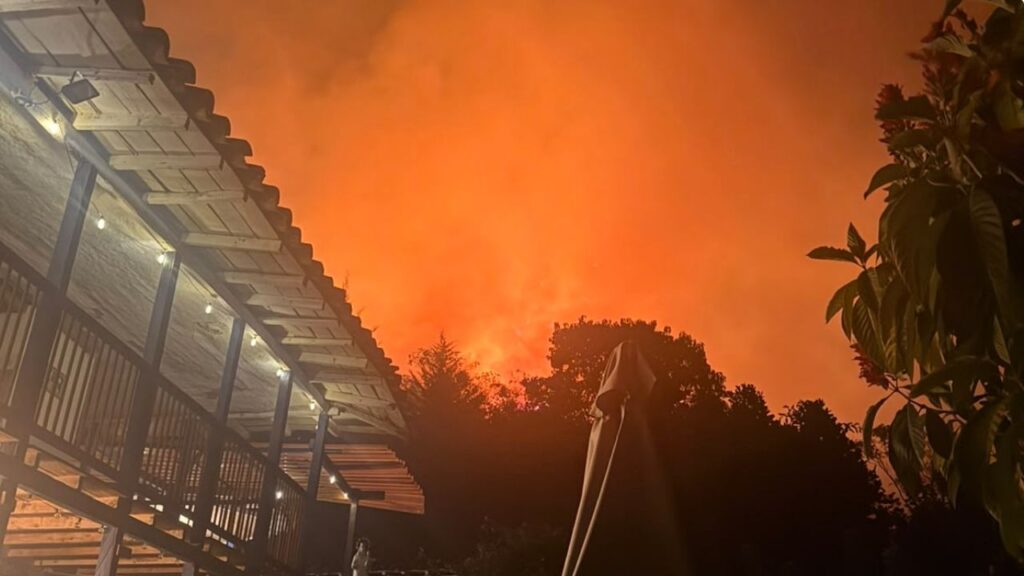 Actualización del incendio forestal en Abejorral: cuatro descargas aéreas y trabajo sin parar de la brigada multimunicipal Actualización del incendio forestal en Abejorral: cuatro descargas aéreas y trabajo sin parar de la brigada multimunicipal