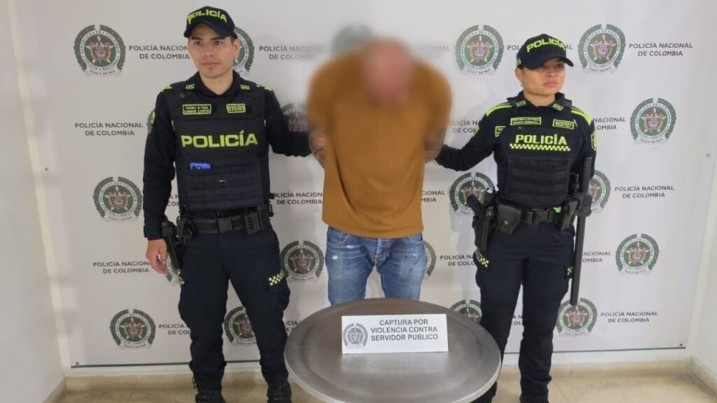 Así fue la persecución que terminó con la captura del hombre que habría agredido a tres agentes en Sabaneta Así fue la persecución que terminó con la captura del hombre que habría agredido a tres agentes en Sabaneta