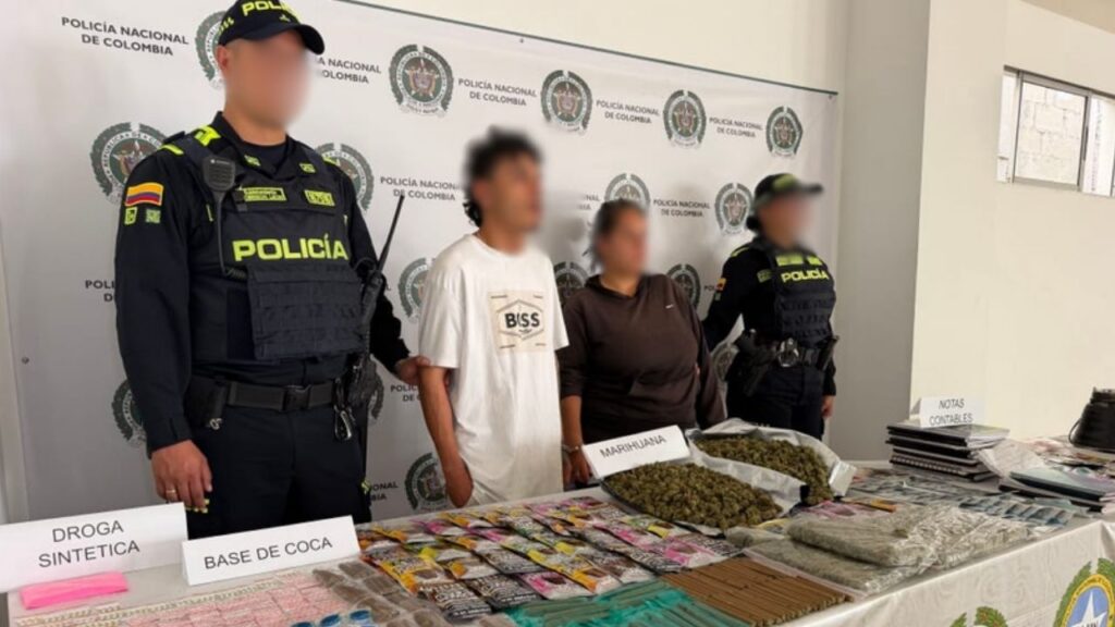 Capturan a dos presuntos integrantes de ‘El Trianón’ con más de 2.400 dosis de droga en Sabaneta