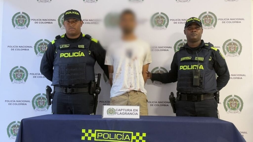 Capturan a un hombre acusado de matar a su perrita frente a sus cinco hijos en Villa Hermosa Capturan a un hombre acusado de matar a su perrita frente a sus cinco hijos en Villa Hermosa