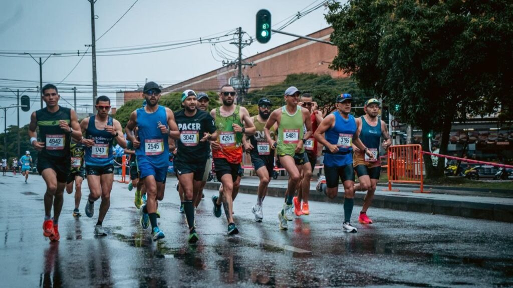 Dos corredores sufrieron emergencias médicas durante la Maratón Medellín Dos corredores sufrieron emergencias médicas durante la Maratón Medellín