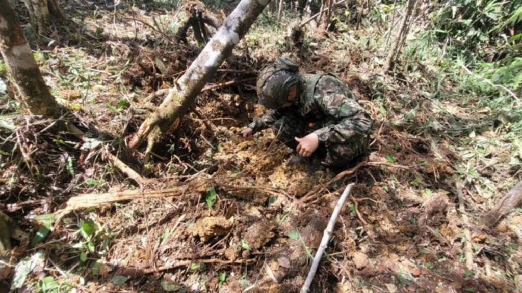 El Ejército desactivó explosivos en caminos veredales de Anorí El Ejército desactivó explosivos en caminos veredales de Anorí