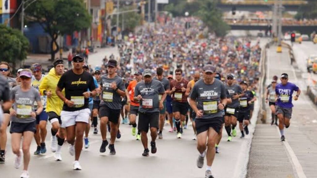 Falleció la joven corredora de 20 años que sufrió complicación cardiaca en la Maratón Medellín Falleció la joven corredora de 20 años que sufrió complicación cardiaca en la Maratón Medellín