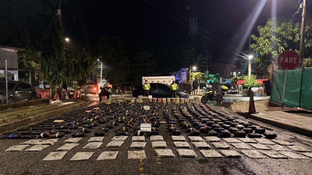 Golpe al tráfico de drogas: incautan 428 kilos de marihuana en La Pintada Golpe al tráfico de drogas: incautan 428 kilos de marihuana en La Pintada