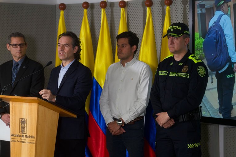 Medellín golpea las finanzas de ‘Los del Dorado’: ocupan 44 bienes valorados en .000 millones Medellín golpea las finanzas de ‘Los del Dorado’: ocupan 44 bienes valorados en .000 millones